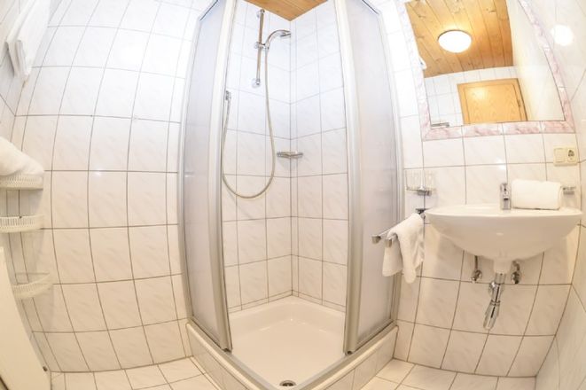 Badezimmer Apartment Typ B